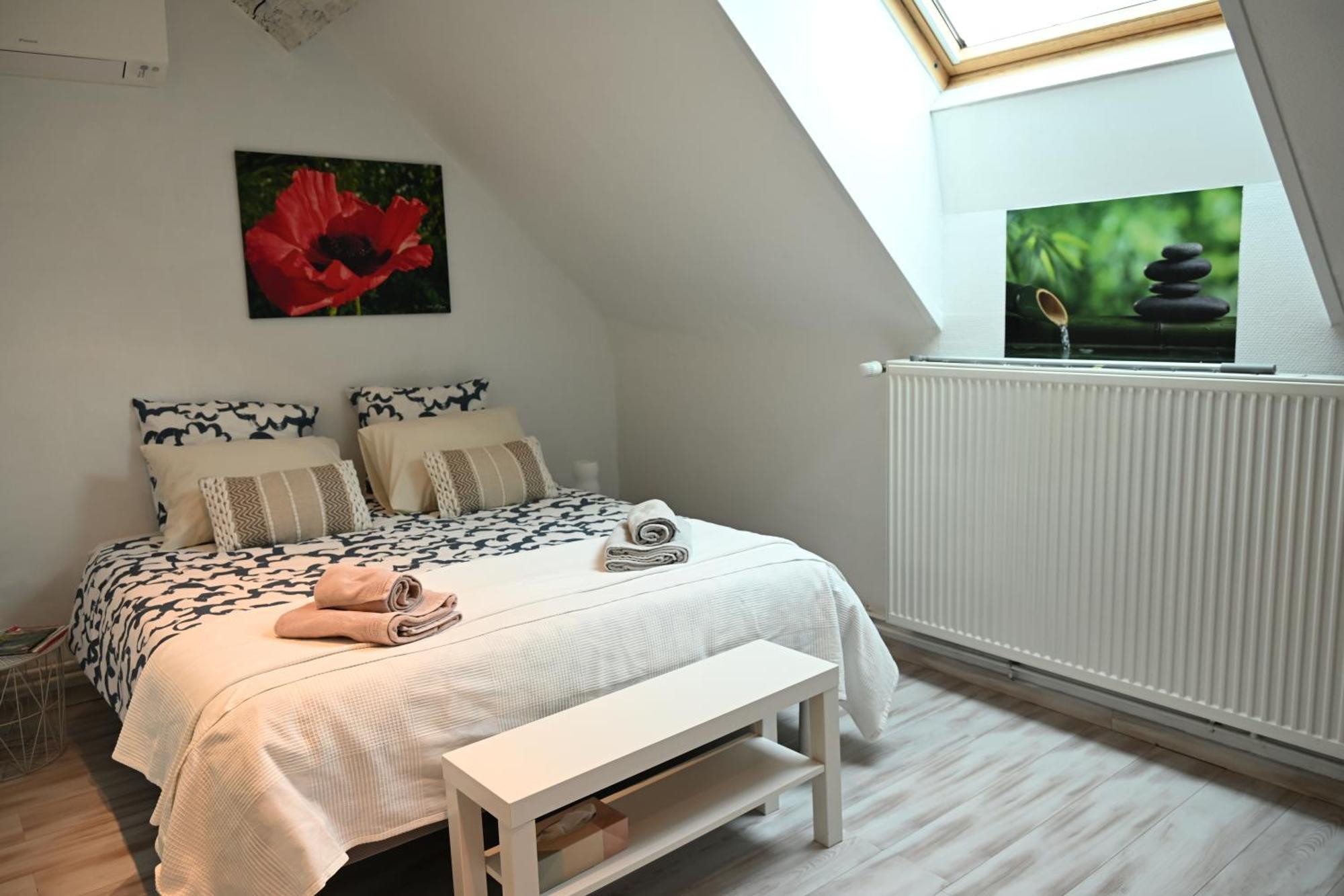 Bed and Breakfast Les Nympheas 52 Orges Экстерьер фото